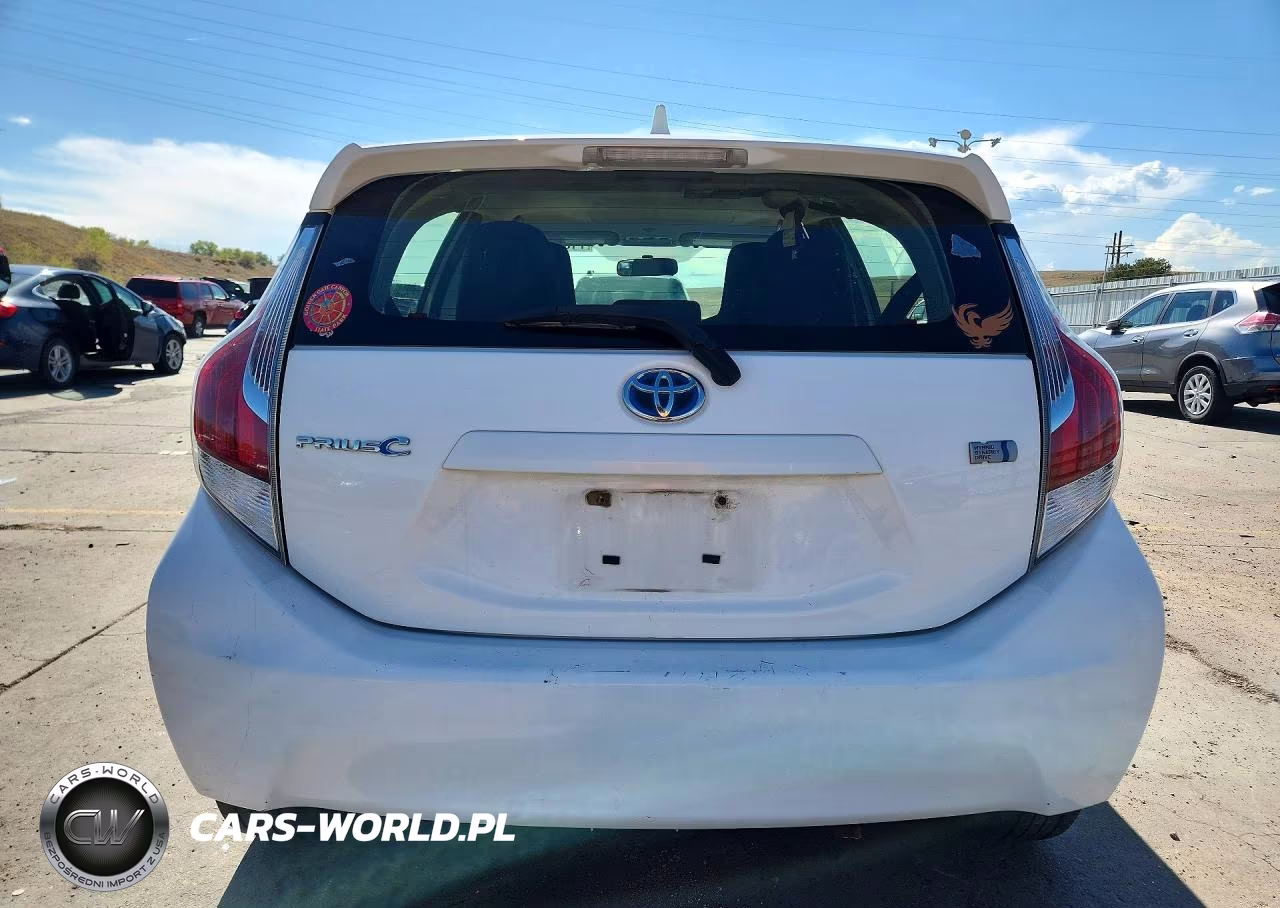 2016 Toyota Prius C One VIN:JTDKDTB33G1126055 - 6
