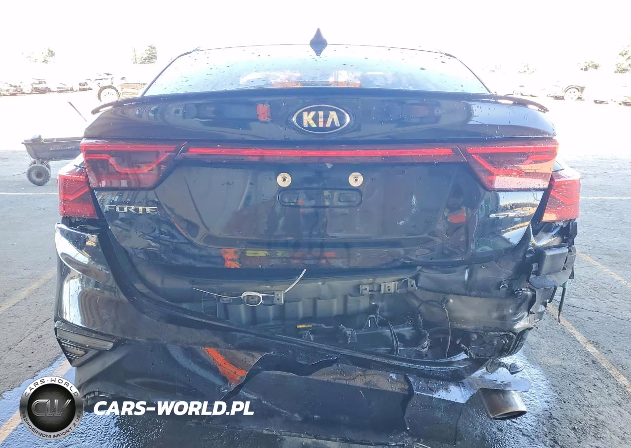 2021 Kia Forte Gt Line VIN:3KPF34AD6ME322195 - 6