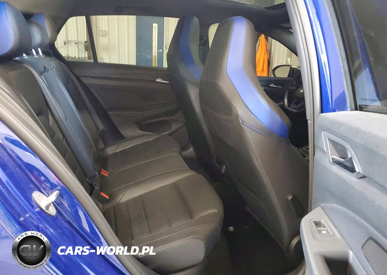 2024 Volkswagen Golf R VIN:WVWEB7CD2RW162424 - 10
