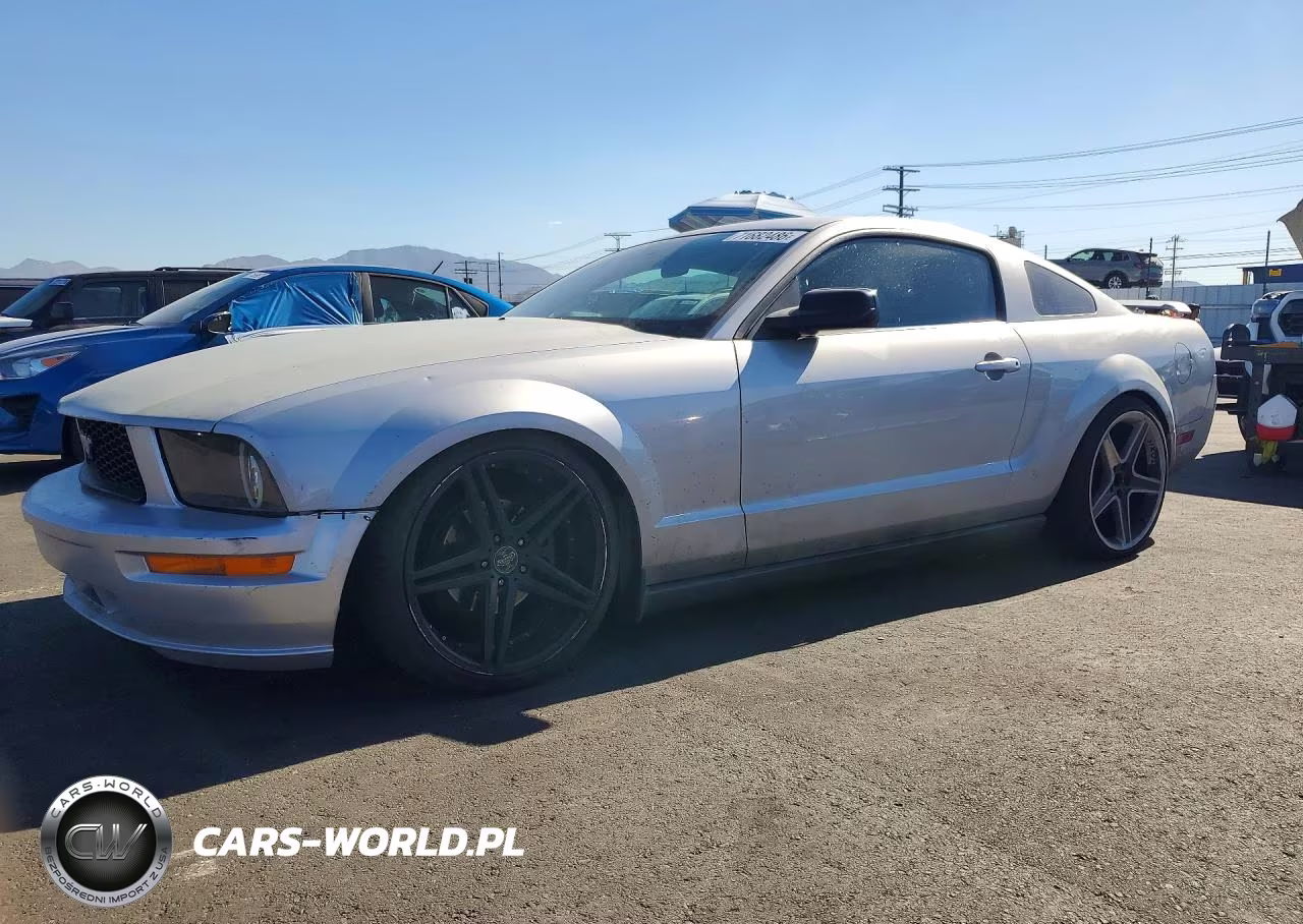 2005 Ford Mustang