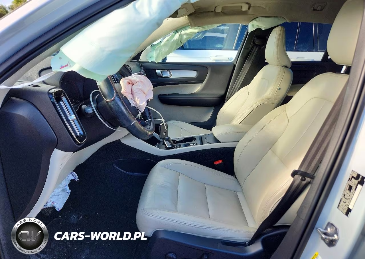 2021 Volvo Xc40 T5 Momentum VIN:YV4162UK6M2422002 - 7