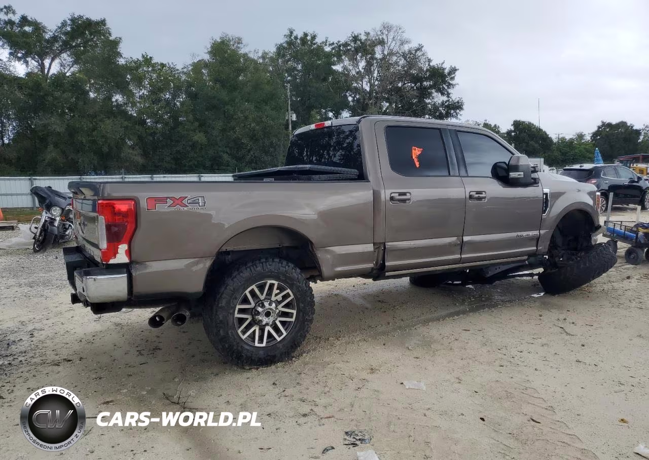 2018 Ford F250 Super Duty VIN:1FT7W2BT2JEB63477 - 3