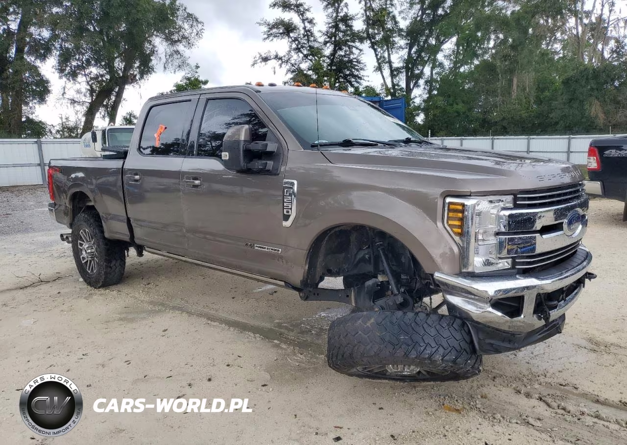 2018 Ford F250 Super Duty VIN:1FT7W2BT2JEB63477 - 4