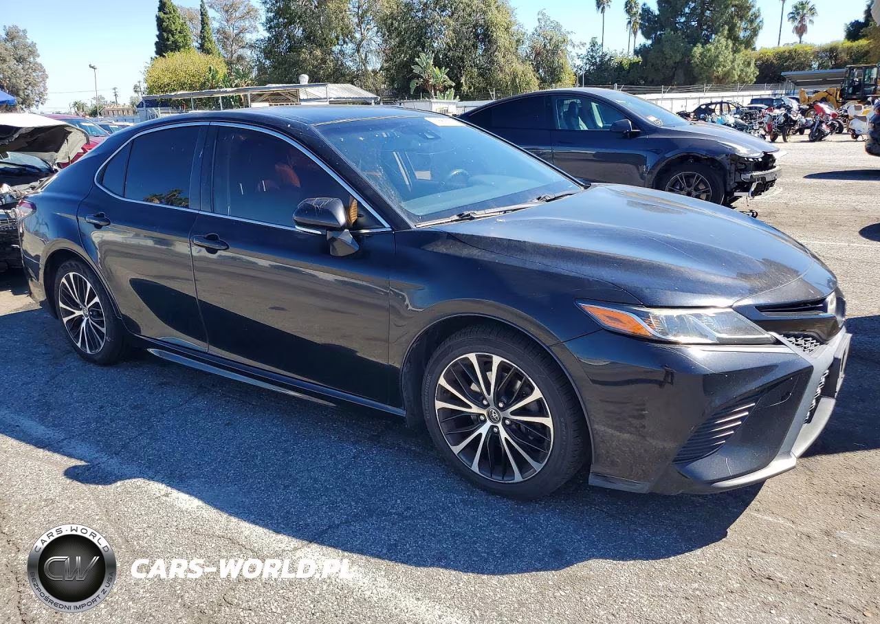 2018 Toyota Camry Se VIN:JTNB11HK4J3025321 - 4