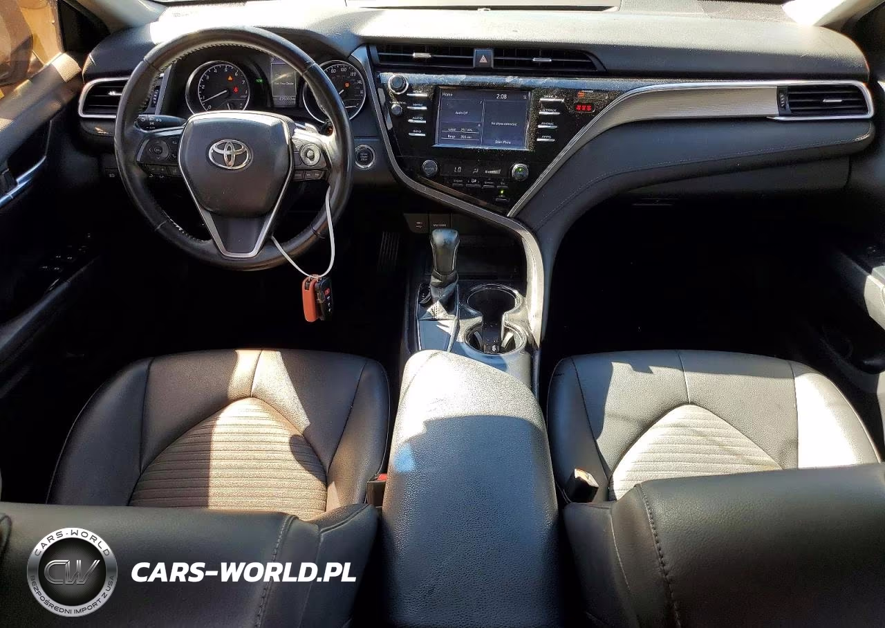 2018 Toyota Camry Se VIN:JTNB11HK4J3025321 - 8