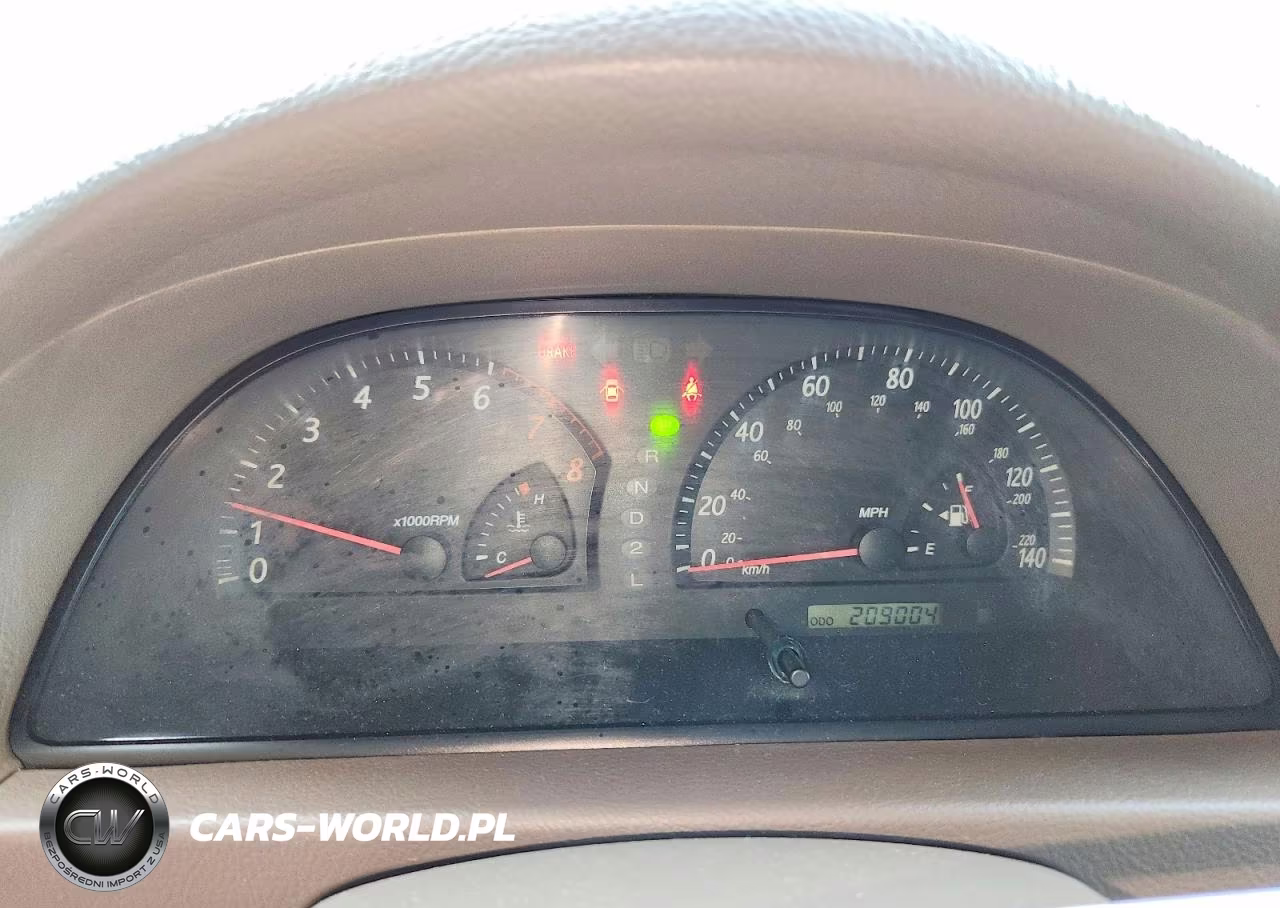 2002 Toyota Camry Le VIN:JTDBE32K020010296 - 9