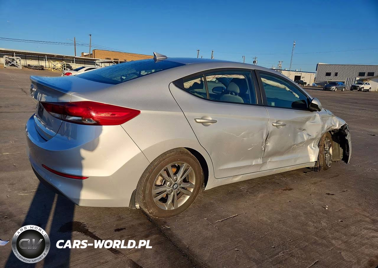 2018 Hyundai Elantra Sel VIN:5NPD84LF9JH249404 - 3