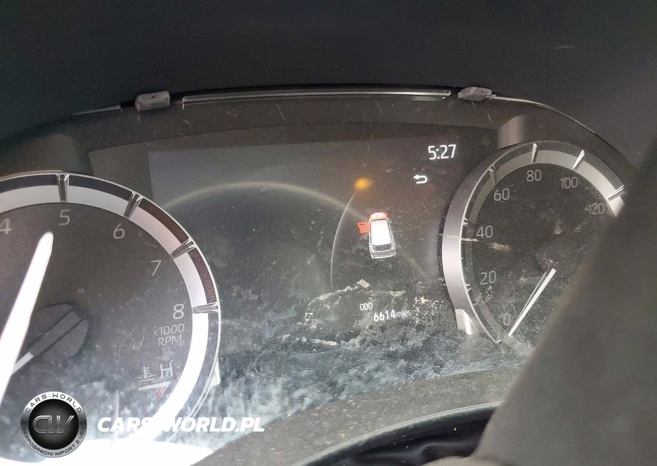 2025 Toyota Highlander Le VIN:5TDKDRBH4SS582852 - 9