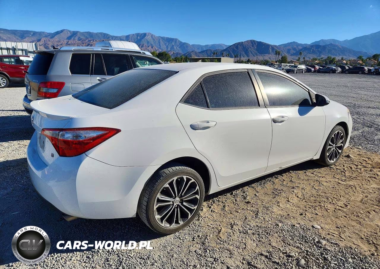 2016 Toyota Corolla S Plus VIN:5YFBURHE8GP470004 - 3