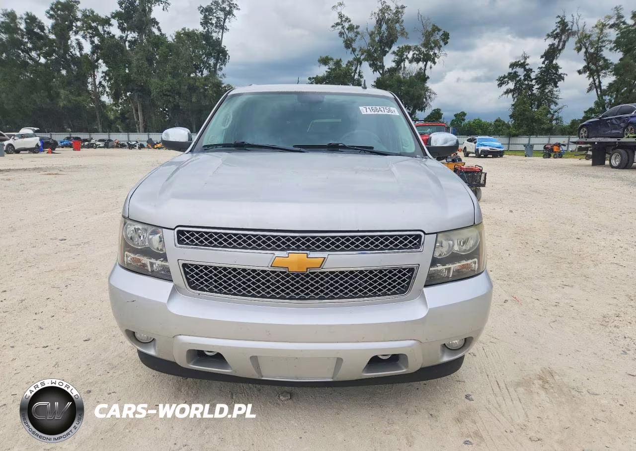 2014 Chevrolet Suburban C1500 Lt VIN:1GNSCJE02ER219387 - 5