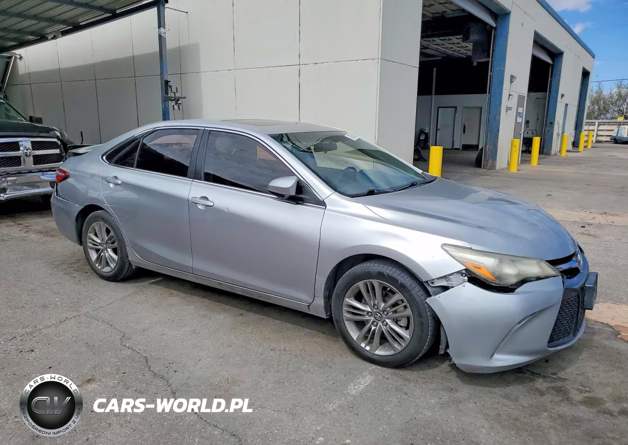 2017 Toyota Camry Se VIN:4T1BF1FK5HU356319 - 4