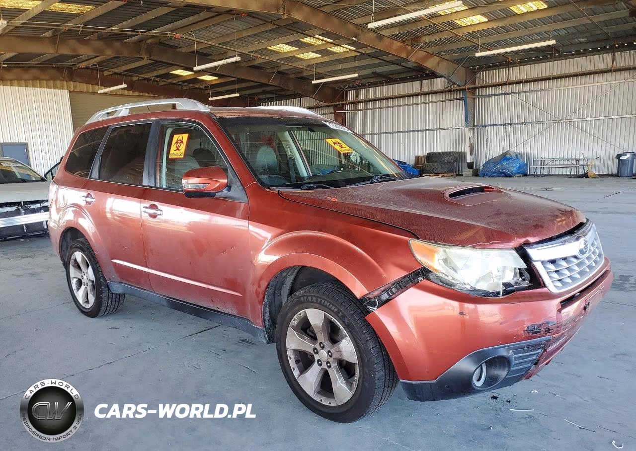 2011 Subaru Forester Touring VIN:JF2SHGGC9BH700583 - 4