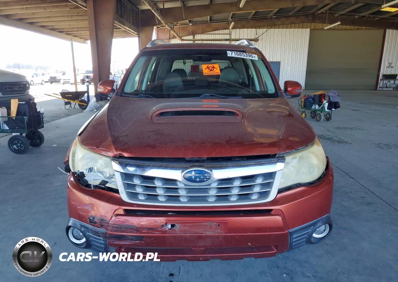 2011 Subaru Forester Touring VIN:JF2SHGGC9BH700583 - 5