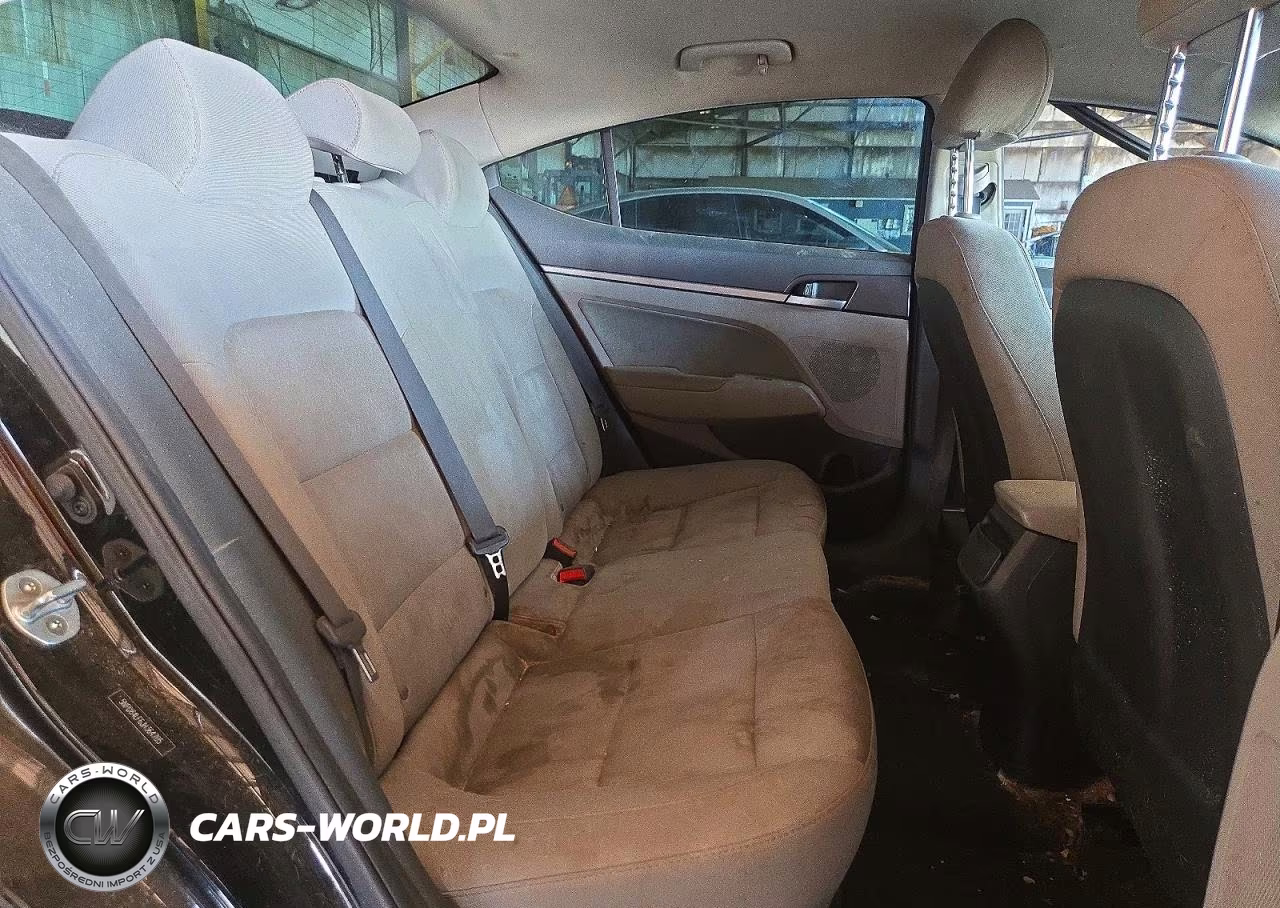 2018 Hyundai Elantra Sel VIN:5NPD84LF6JH364705 - 10