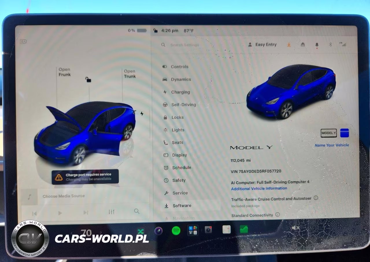 2024 Tesla Model Y VIN:7SAYGDED5RF057720 - 9