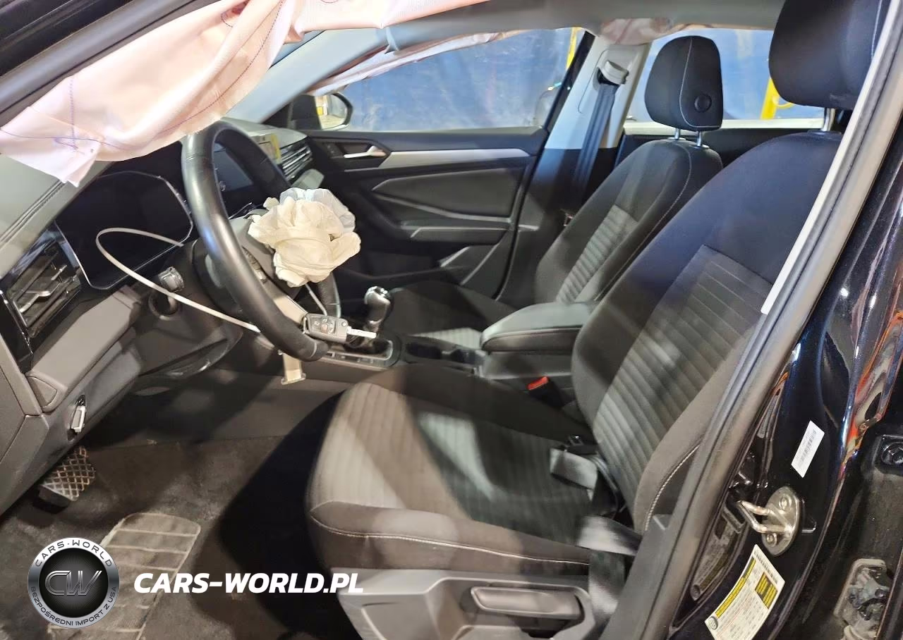 2025 Volkswagen Jetta S VIN:3VW5X7BU6SM025329 - 7