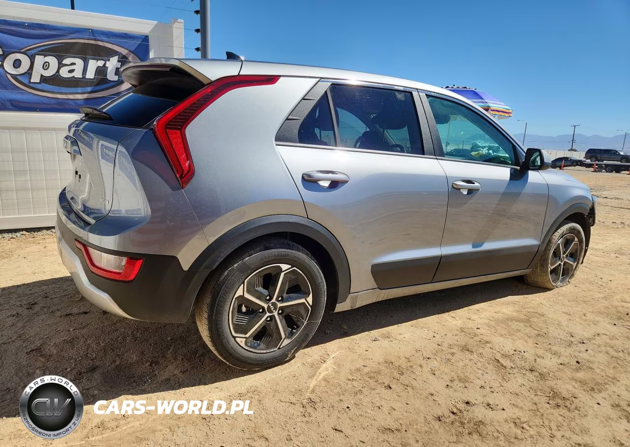 2026 Kia Niro Lx VIN:KNDCP3LE9T5346525 - 3