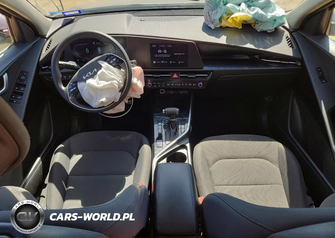 2026 Kia Niro Lx VIN:KNDCP3LE9T5346525 - 8