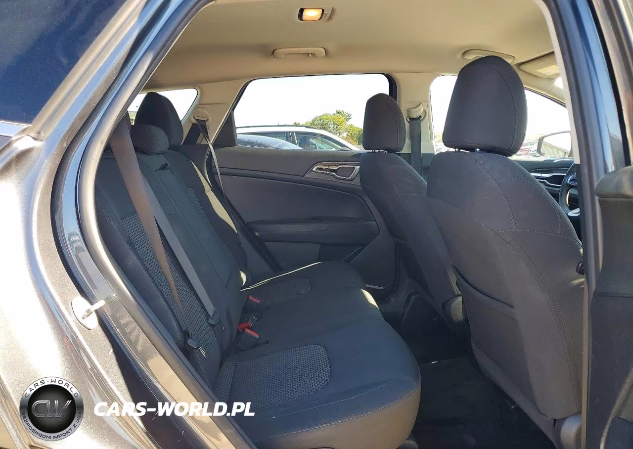 2023 Kia Sportage Lx VIN:KNDPUCAF6P7174597 - 11
