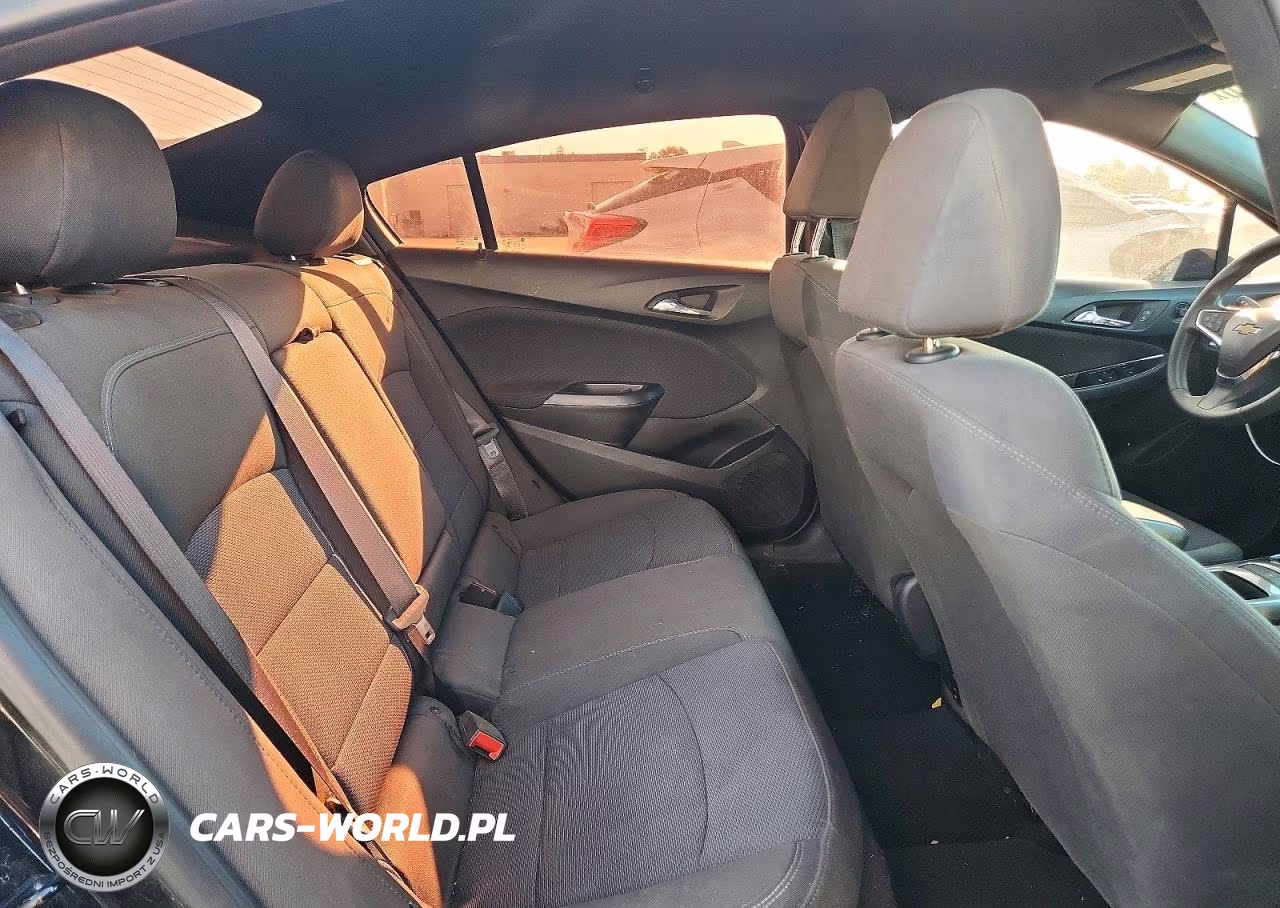 2018 Chevrolet Cruze Lt VIN:1G1BE5SM9J7147135 - 10