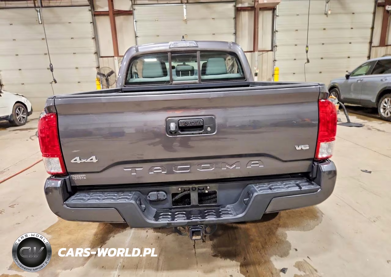 2017 Toyota Tacoma Sr V6 VIN:5TFCZ5AN1HX055540 - 6