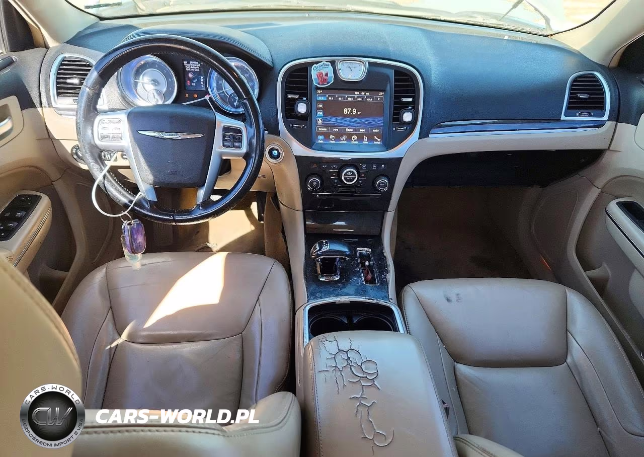 2013 Chrysler 300 VIN:2C3CCAAG1DH627074 - 8