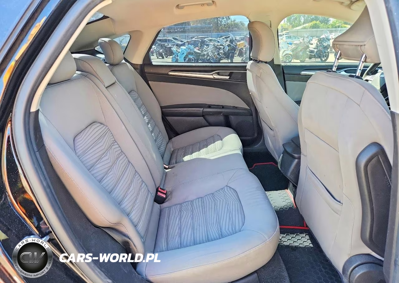 2016 Ford Fusion S Hybrid VIN:3FA6P0UU4GR346250 - 10