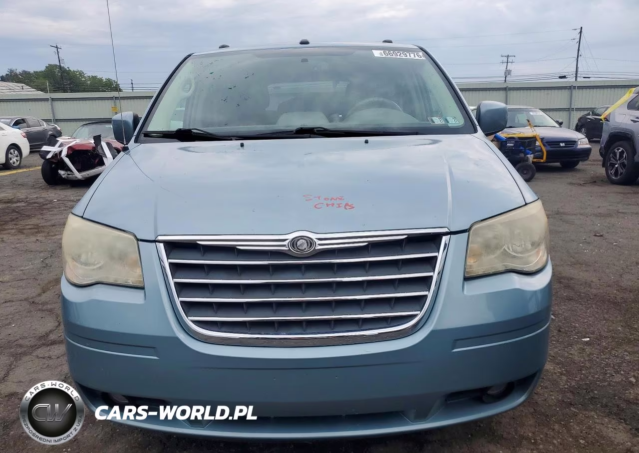 2010 Chrysler Town & Country Touring VIN:2A4RR5D11AR240866 - 5