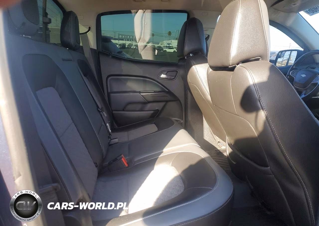 2018 Chevrolet Colorado Z71 VIN:1GCGTDEN4J1206807 - 10