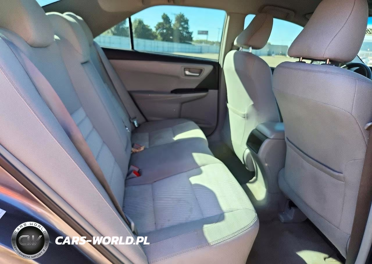 2015 Toyota Camry Le VIN:4T1BF1FKXFU905252 - 10