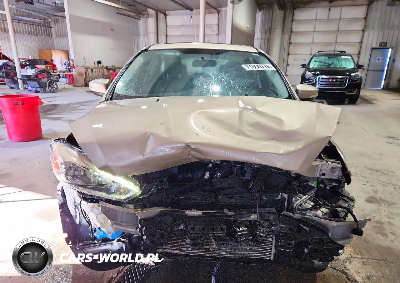 2017 Ford Focus Titanium VIN:1FADP3N24HL316929 - 5
