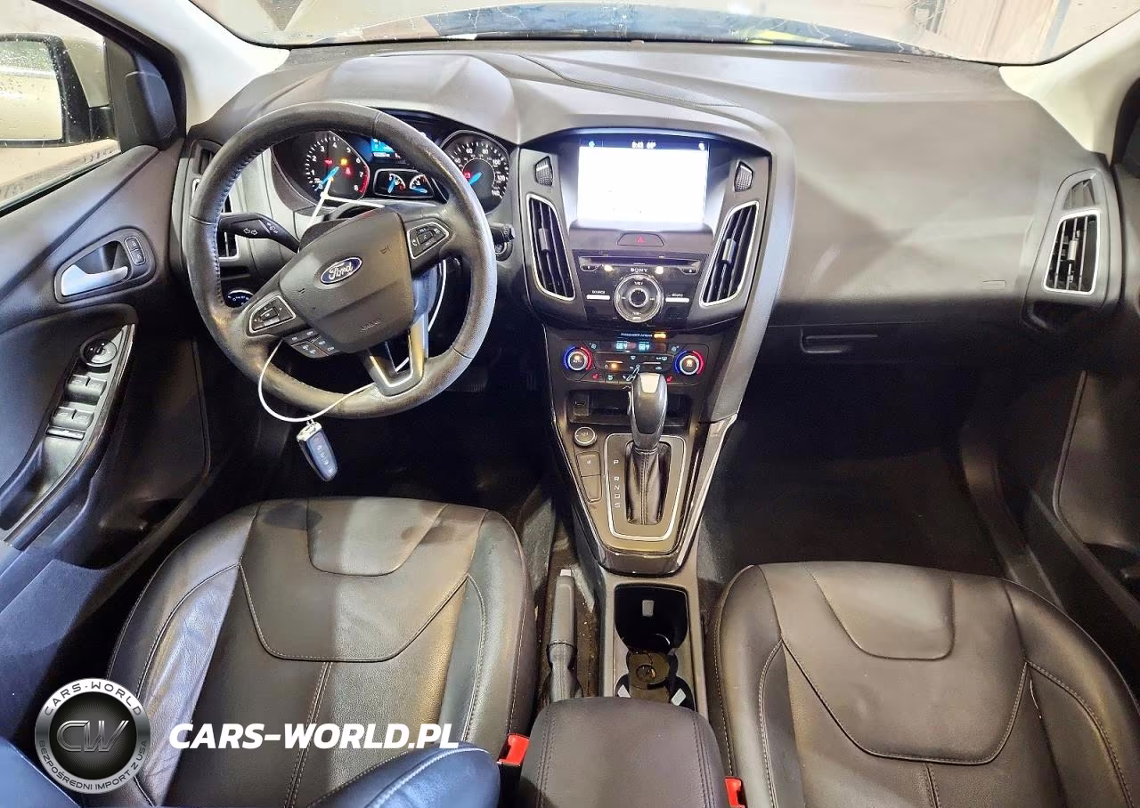 2017 Ford Focus Titanium VIN:1FADP3N24HL316929 - 8