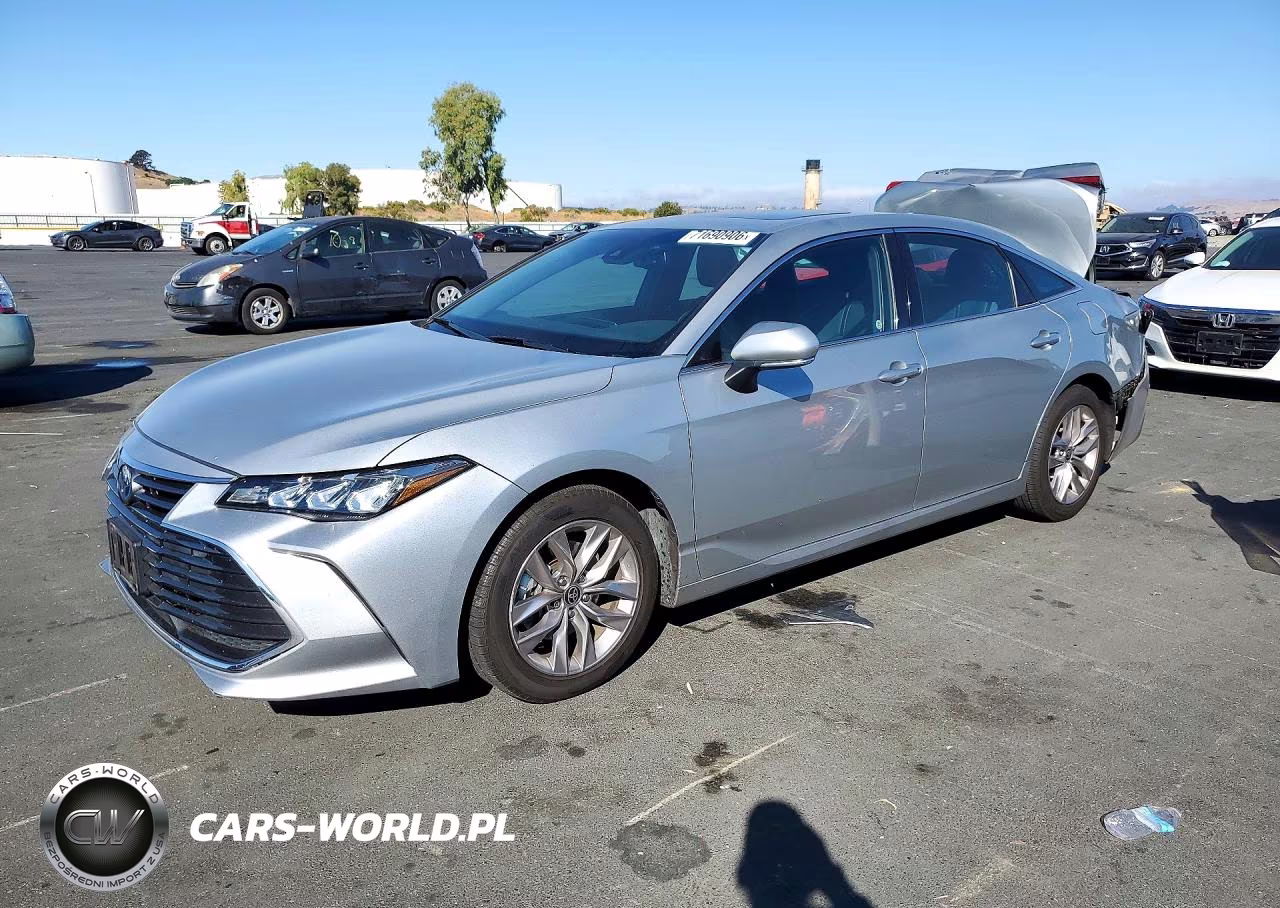 2022 Toyota Avalon Xle – zdjęcie 1 z 12