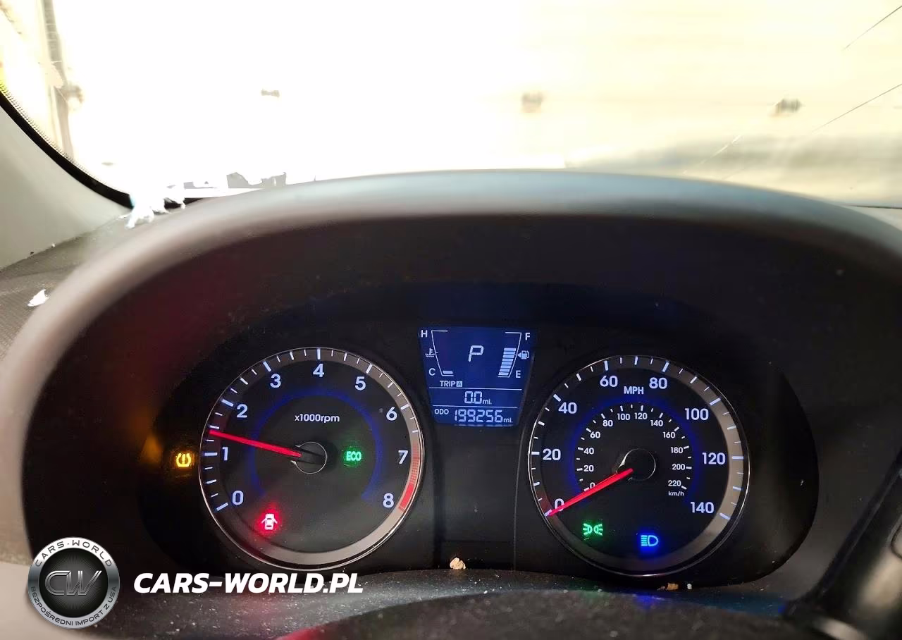 2013 Hyundai Accent Se VIN:KMHCU5AE9DU118938 - 9