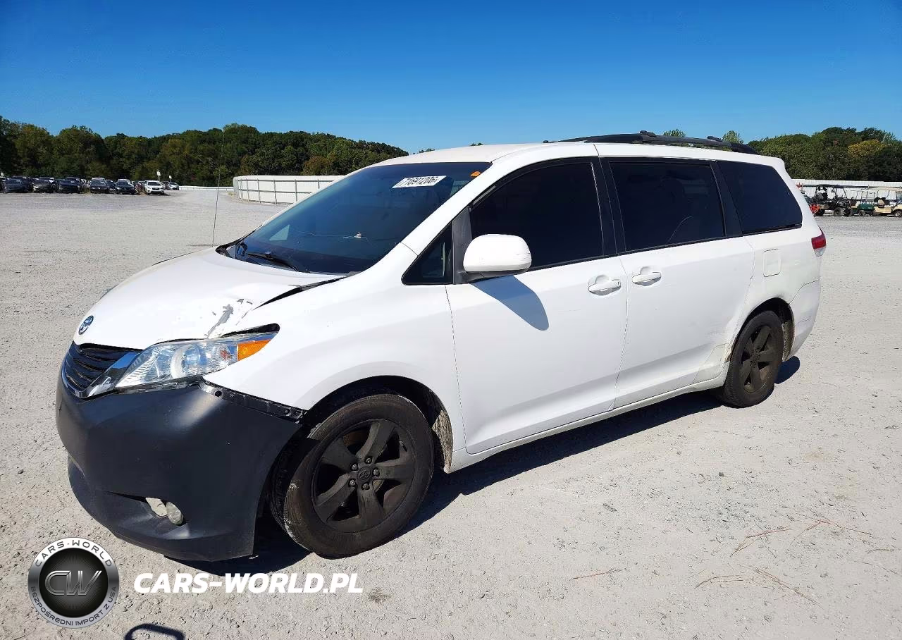2012 Toyota Sienna Le VIN:5TDKK3DC0CS207952 - 1