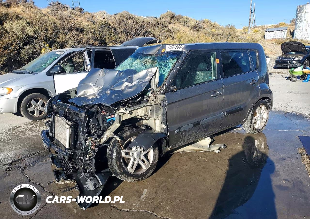 2011 Kia Soul +
