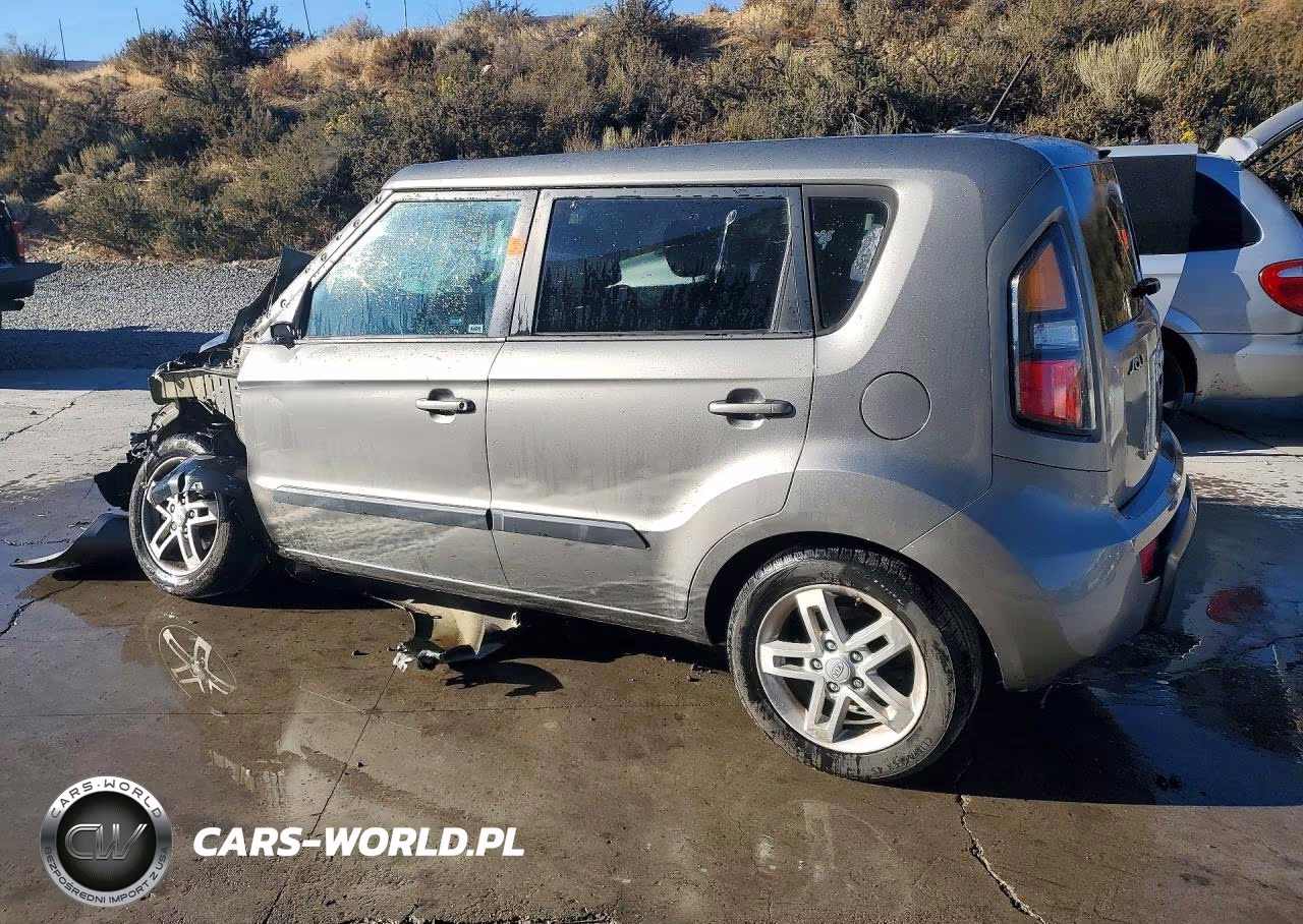 2011 Kia Soul + VIN:KNDJT2A20B7277992 - 2