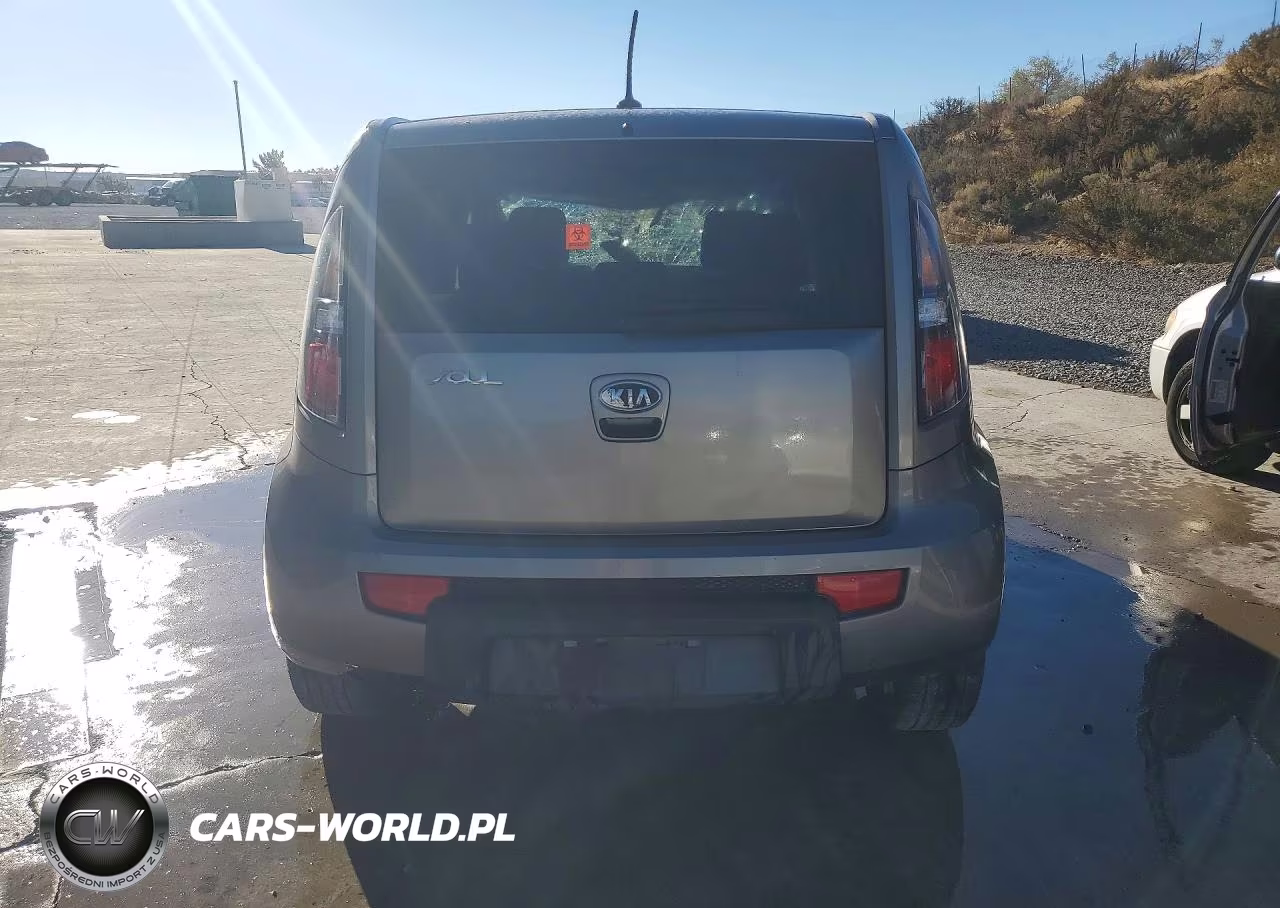2011 Kia Soul + VIN:KNDJT2A20B7277992 - 6