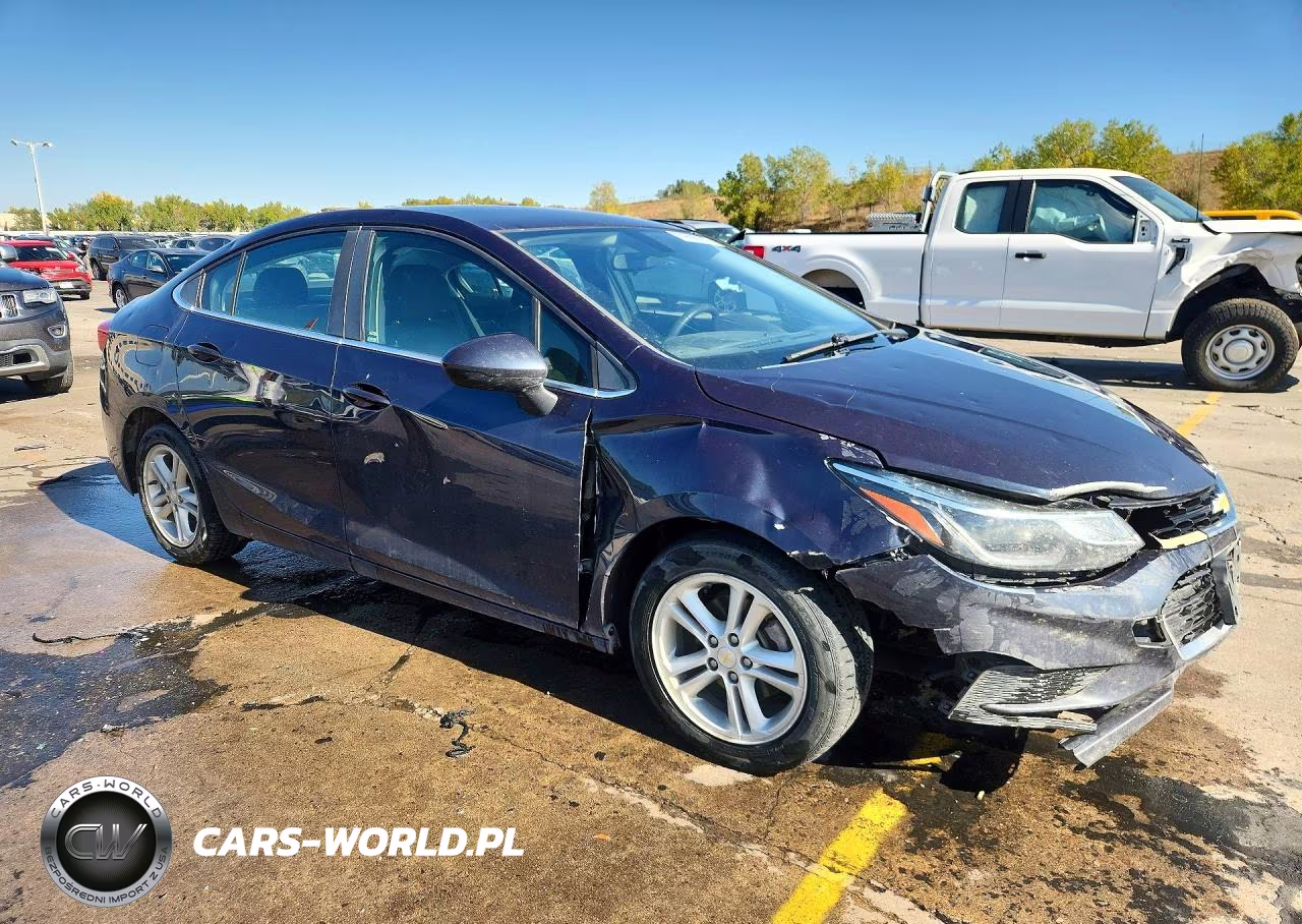 2016 Chevrolet Cruze Lt VIN:1G1BE5SM8G7286682 - 4