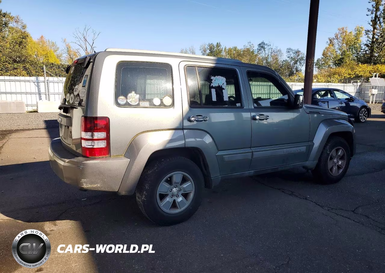 2012 Jeep Liberty Sport VIN:1C4PJLAK8CW117582 - 3