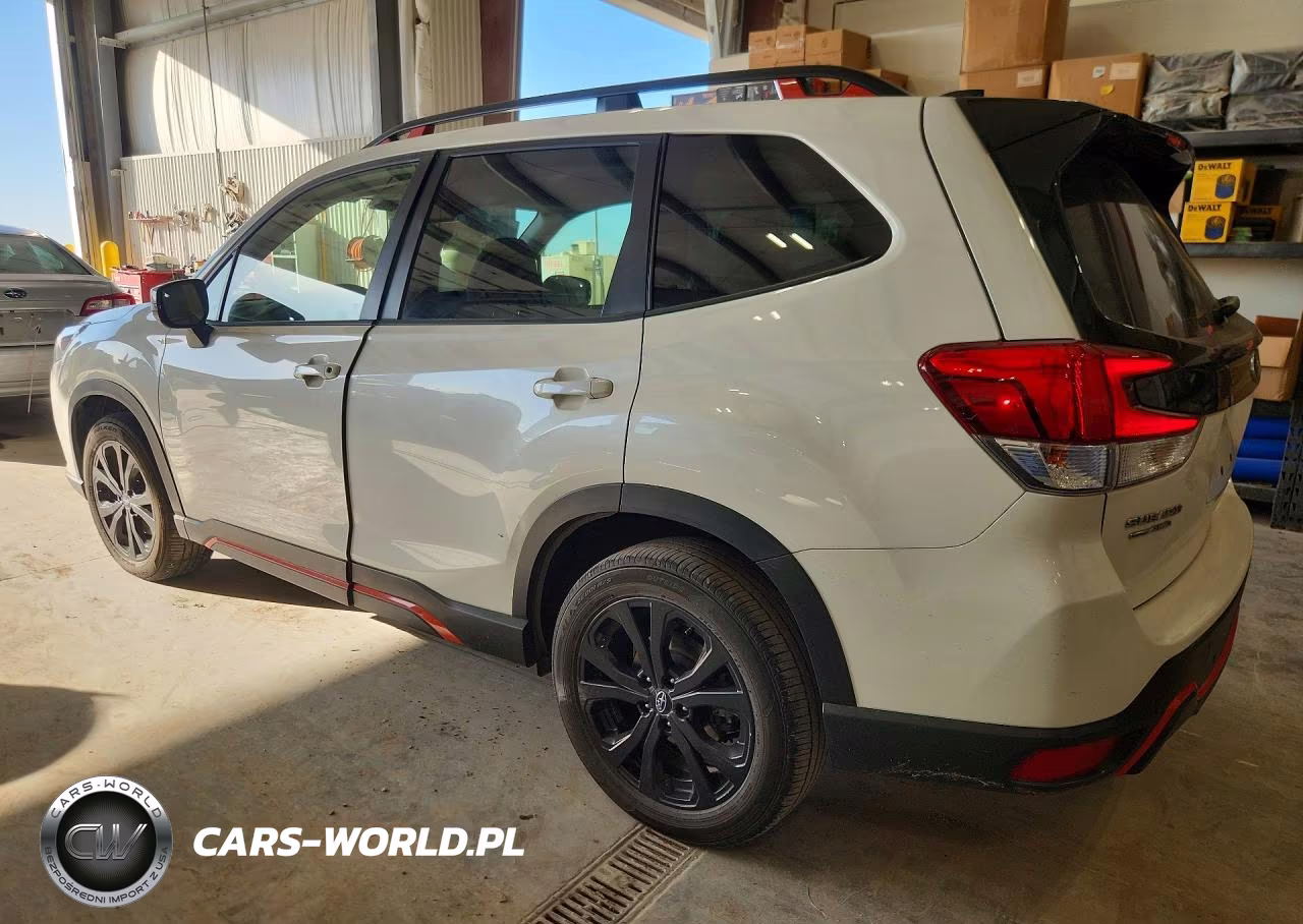 2024 Subaru Forester Sport VIN:JF2SKAGC2RH409321 - 2