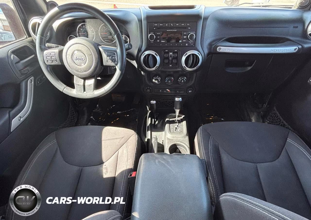 2014 Jeep Wrangler Unlimited Sahara VIN:1C4BJWEG2EL178982 - 9