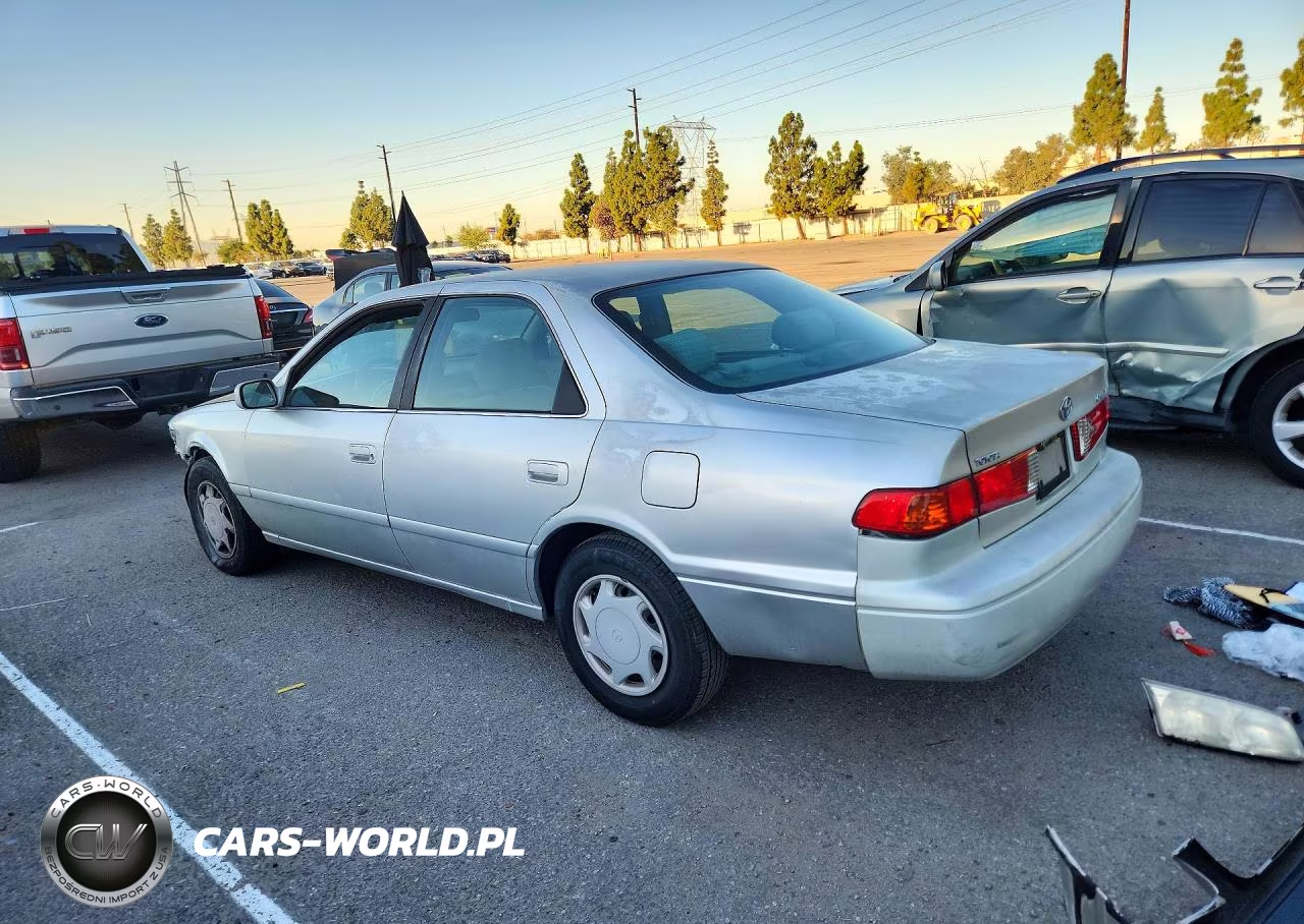 2000 Toyota Camry Ce VIN:4T1BG22K4YU708377 - 2