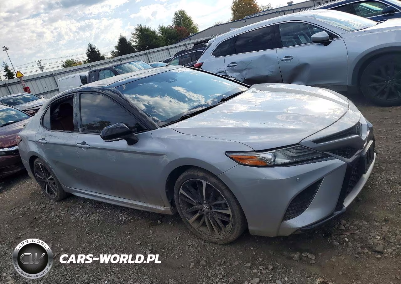 2019 Toyota Camry Xse VIN:4T1B61HK1KU228504 - 4