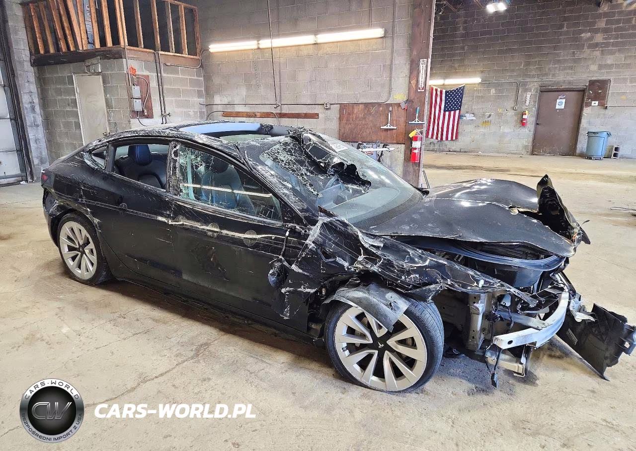 2022 Tesla Model 3 VIN:5YJ3E1EB9NF290603 - 4