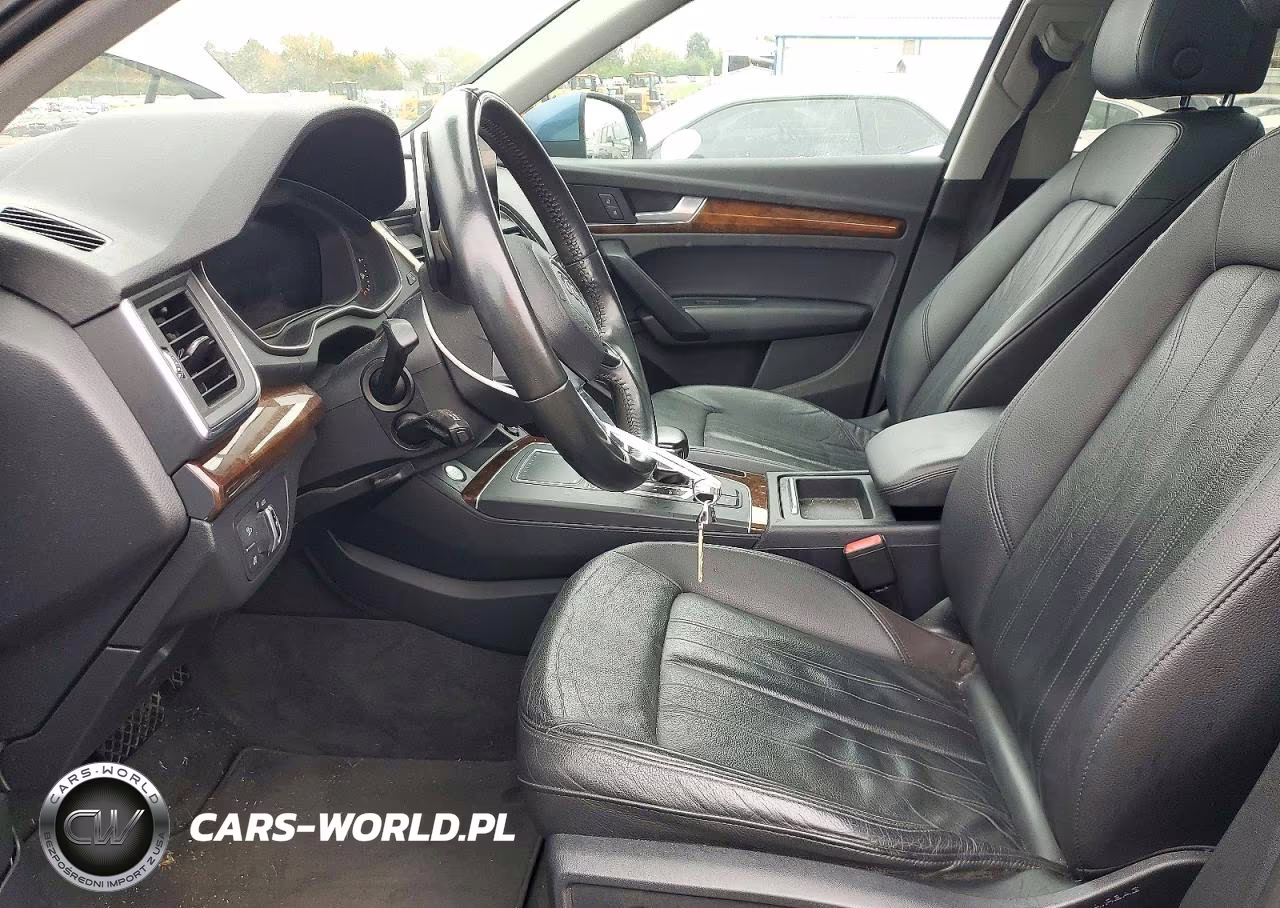 2018 Audi Q5 Premium VIN:WA1ANAFY5J2010449 - 7