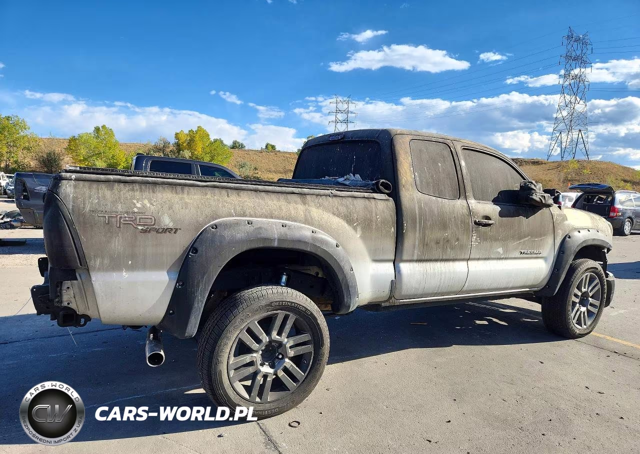 2008 Toyota Tacoma Prerunner V6 VIN:5TETU62N58Z560184 - 3