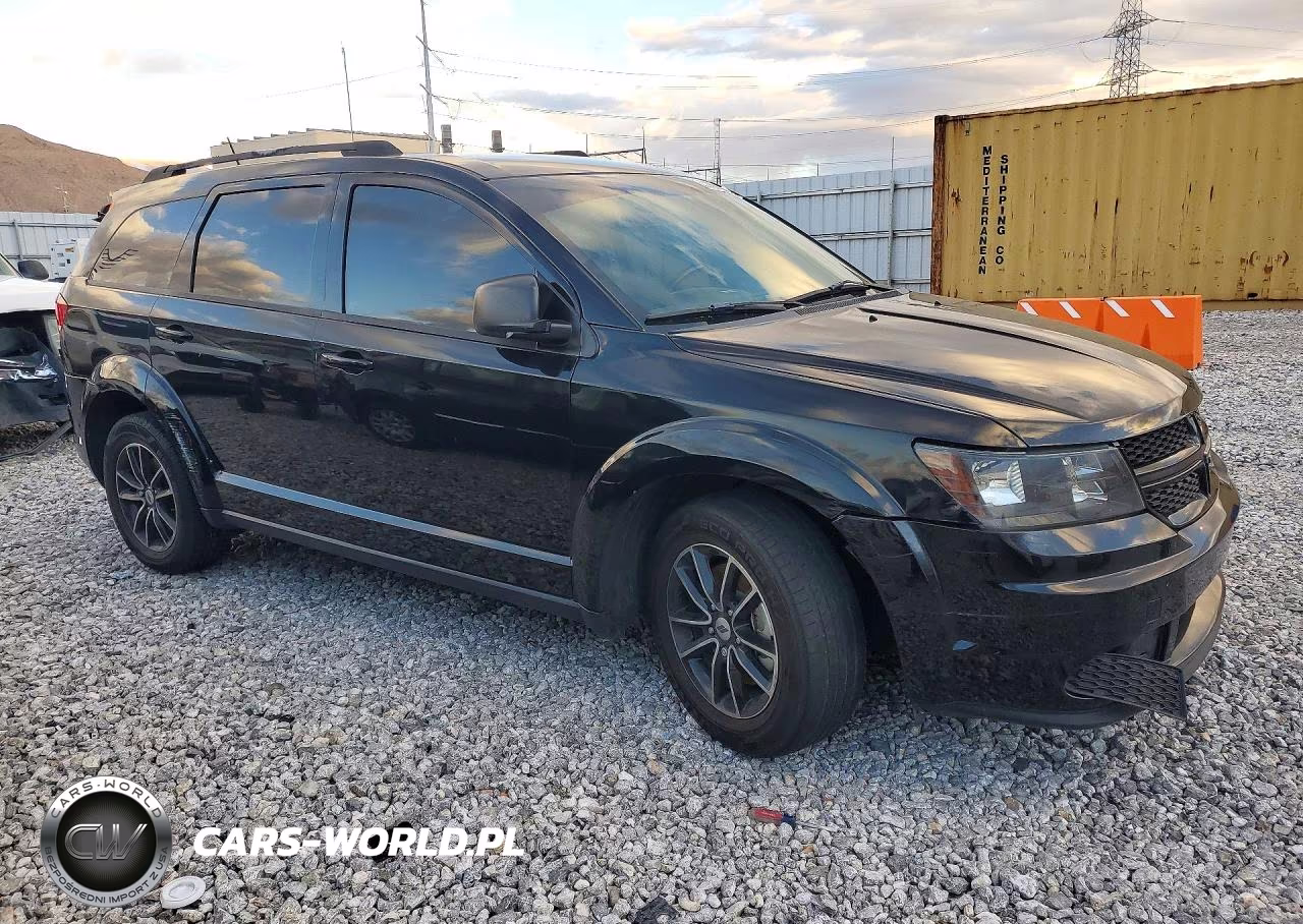 2018 Dodge Journey Se VIN:3C4PDCAB0JT348048 - 4
