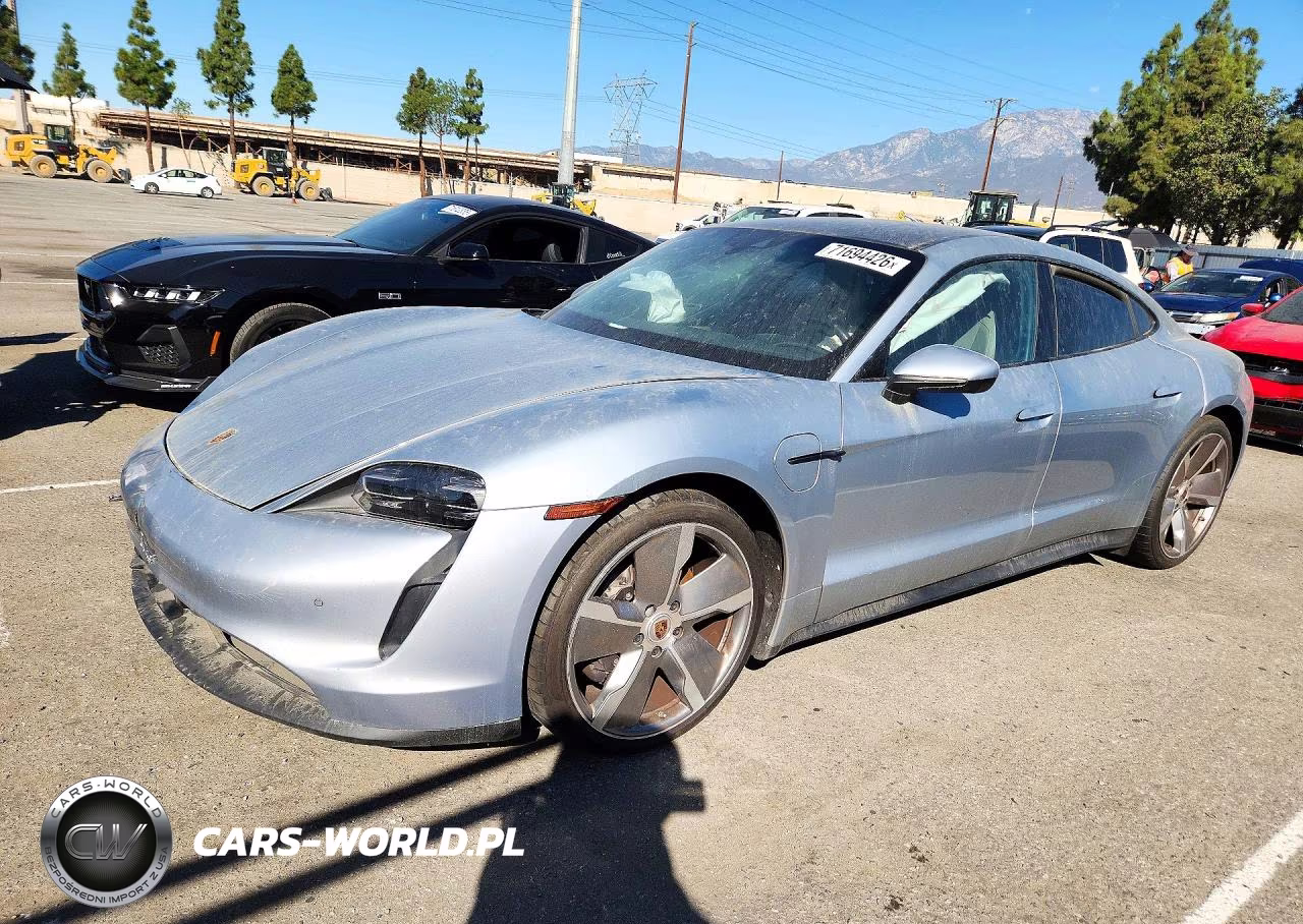 2021 Porsche Taycan – zdjęcie 1 z 12