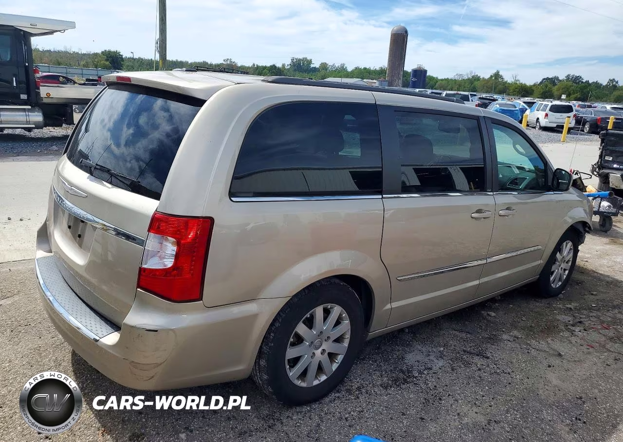 2014 Chrysler Town & Country Touring VIN:2C4RC1BG7ER336871 - 3